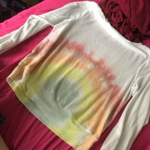 cute long sleeve !! tidied design, in excellent condition.